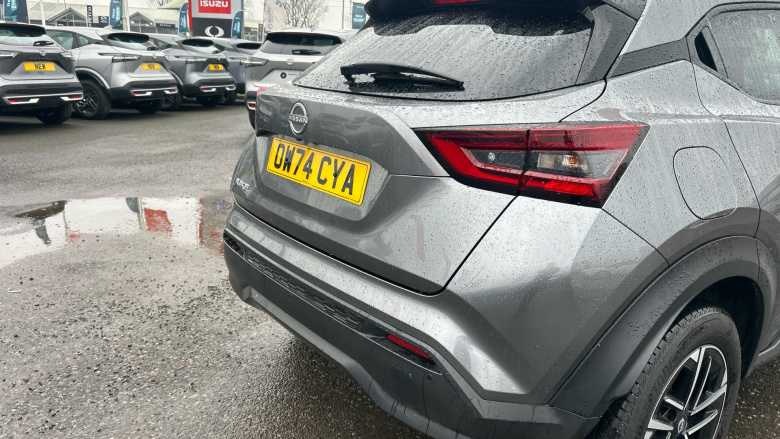 Nissan Juke 1.0 DiG-T N-Connecta 5dr DCT Petrol Hatchback